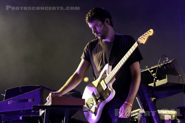 FOALS - 2016-08-28 - SAINT CLOUD - Domaine National - Grande Scene - Jimmy Smith